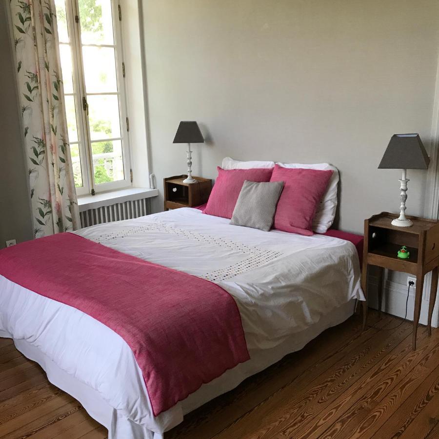 Bed and Breakfast Le Donjon D'Anthon Экстерьер фото