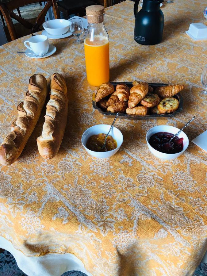 Bed and Breakfast Le Donjon D'Anthon Экстерьер фото